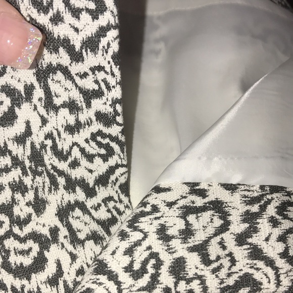 ⭐️Host Pick⭐️ J.Crew Size 6 - Picture 4 of 4